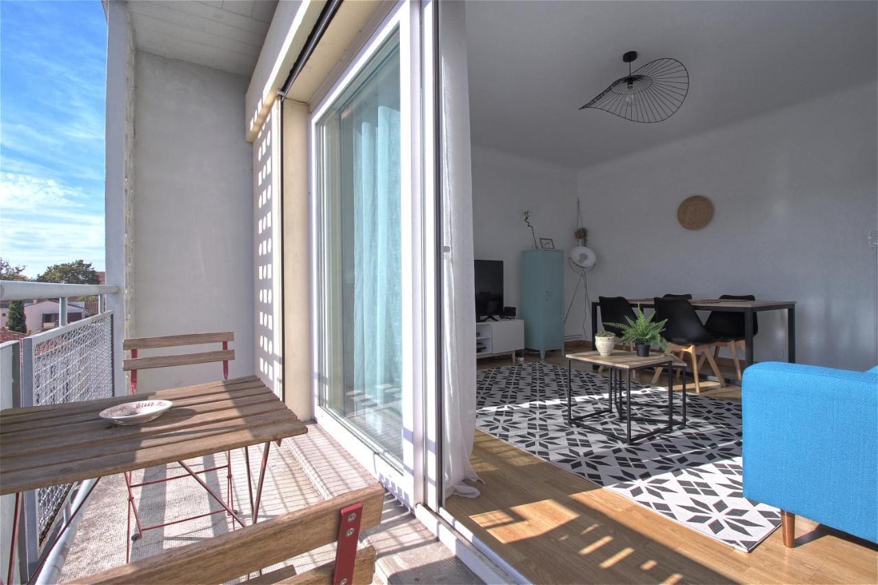 Adelitas House Apartment อาฌ็อง ภายนอก รูปภาพ