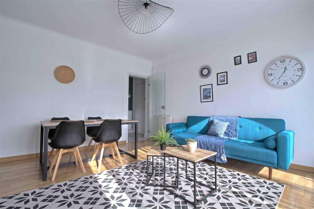 Adelitas House Apartment อาฌ็อง ภายนอก รูปภาพ